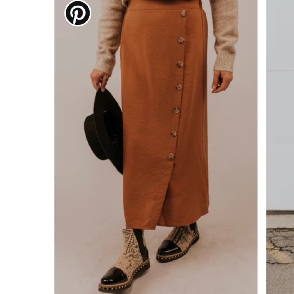 NWT Roolee Chevalier Button Skirt